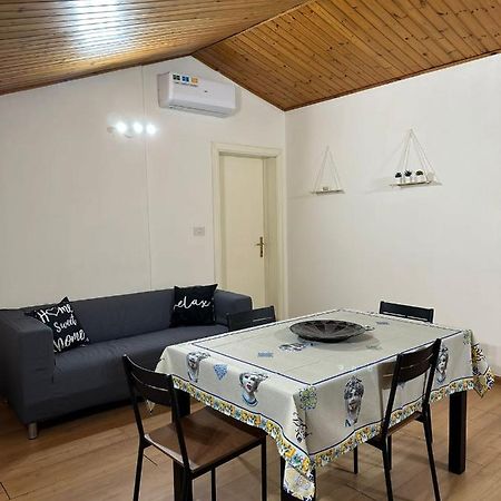 La Mansarda Di Melo Apartment Catania Luaran gambar